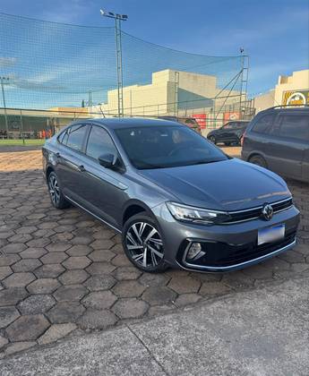 VOLKSWAGEN VIRTUS 1.0 200 TSI HIGHLINE AUTOMÁTICO